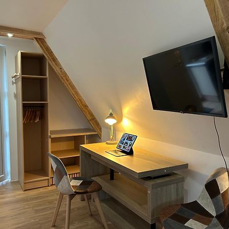 Le Domaine De La Claire Fontaine Gites -Chambres D'Hotes Montvalent Екстер'єр фото